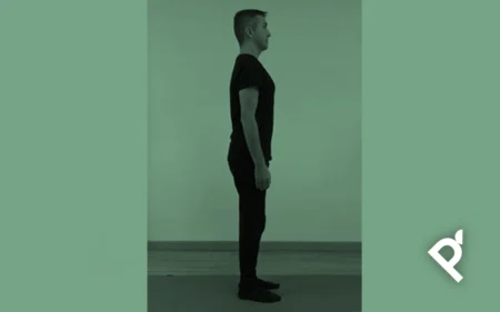 Vicente Juan Asencio explicando la ejecución correcta de la alineación lateral en el Método Pilates